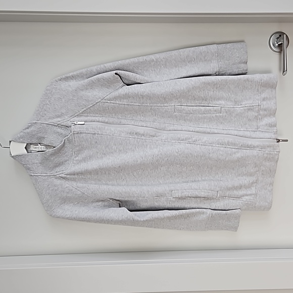 Lululemon Back To It Wrap, Size 6 - Picture 3 of 16